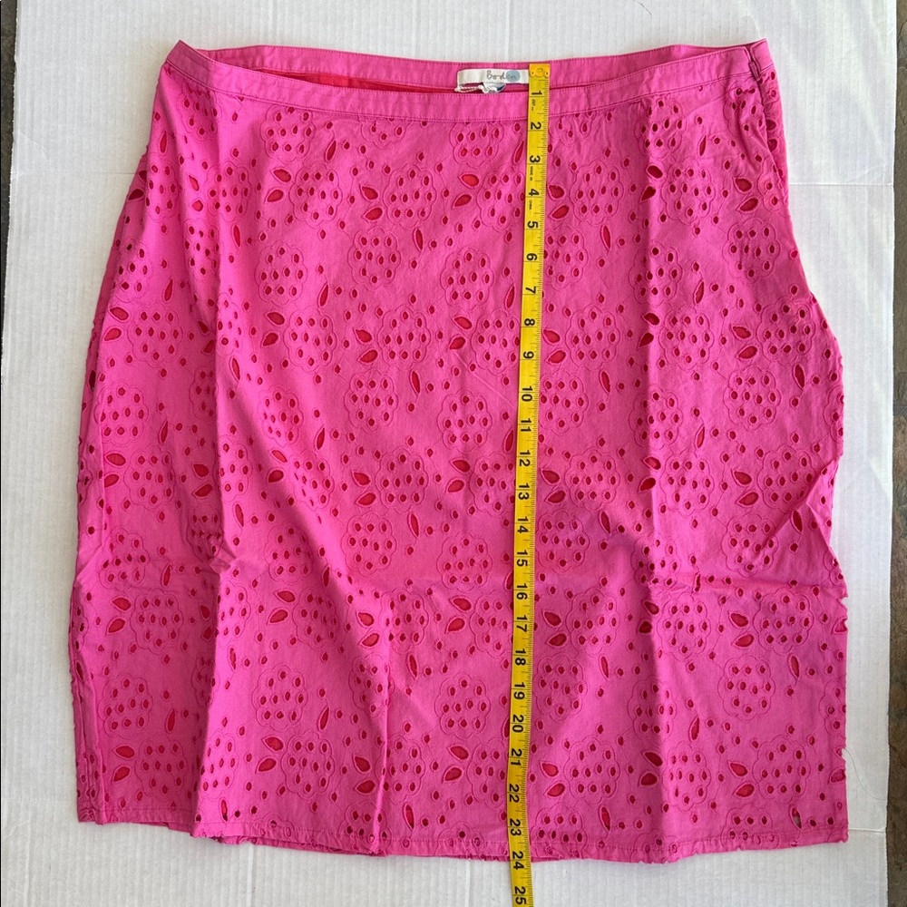 Boden Pink Eyelet Skirt BODEN Women's Broderie Pencil Skirt, Pink, US 14R - Picture 5 of 10